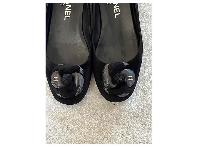 Ballerine Chanel Camélia in velluto nero - vista 4