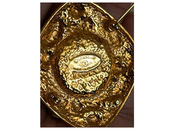 spilla vintage di Chanel D'oro - vista 3