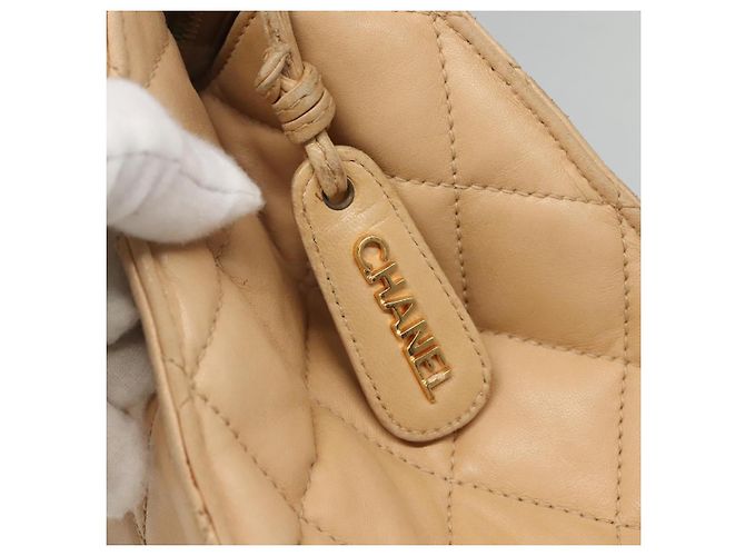 CHANEL Borsa a Spalla Matelassé in Pelle di Pecora Beige Oro CC Auth bs23120 D'oro - vista 10