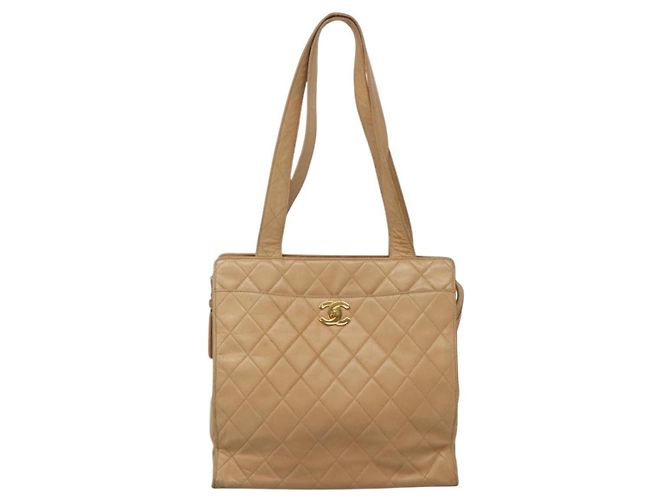 CHANEL Borsa a Spalla Matelassé in Pelle di Pecora Beige Oro CC Auth bs23120 D'oro - vista 13