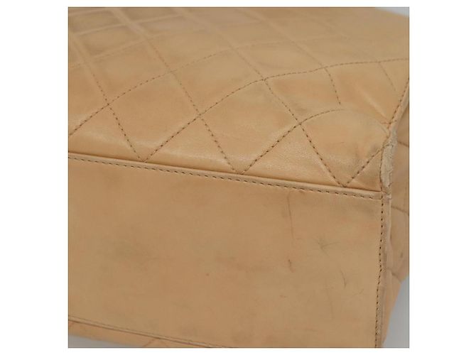 CHANEL Borsa a Spalla Matelassé in Pelle di Pecora Beige Oro CC Auth bs23120 D'oro - vista 15