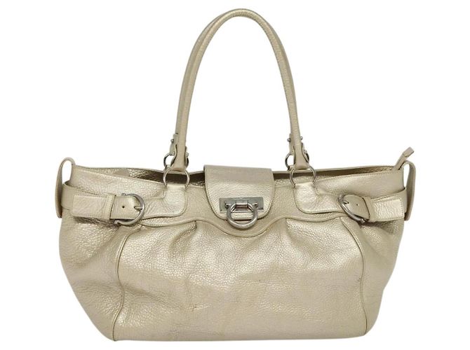 Borsa Tote Gancini in pelle argento oro Auth JB034 di Salvatore Ferragamo - vista 13