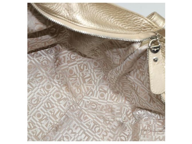 Borsa Tote Gancini in pelle argento oro Auth JB034 di Salvatore Ferragamo - vista 19