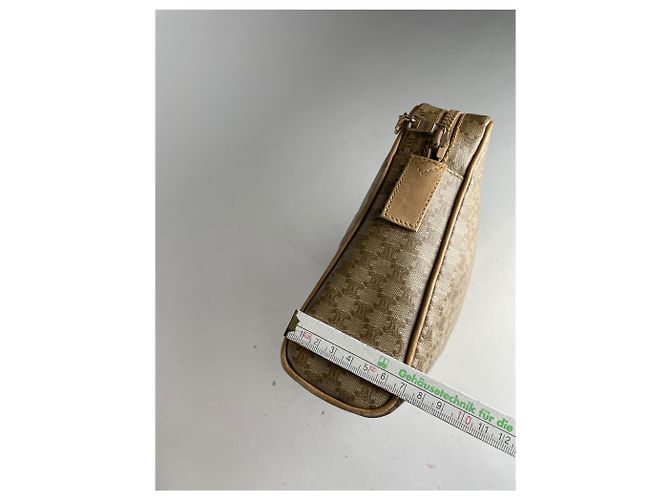 Céline Clutch in pelle monogramma Triomphe vintage di Celine Beige - vista 11