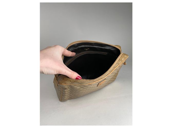 Céline Clutch in pelle monogramma Triomphe vintage di Celine Beige - vista 16