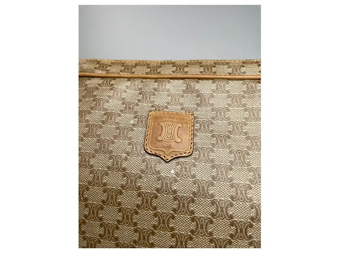 Céline Clutch in pelle monogramma Triomphe vintage di Celine Beige - vista 8