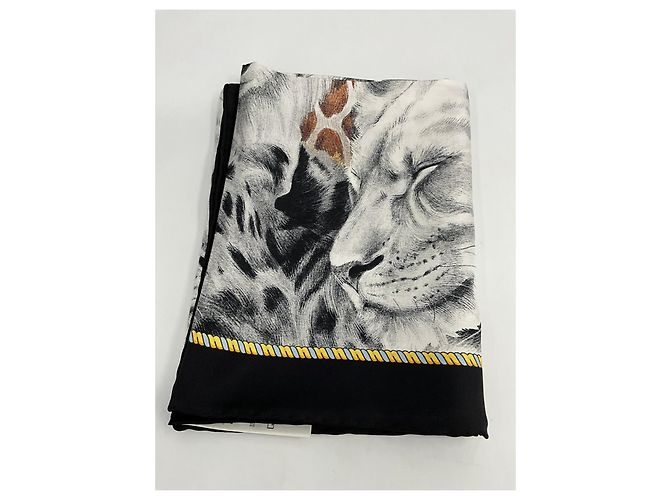 Sciarpa Burberry in seta multicolore 90x90cm - vista 9