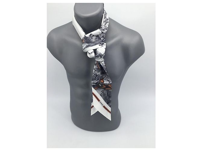 Sciarpa Choker Burberry in Seta Multicolore - vista 5