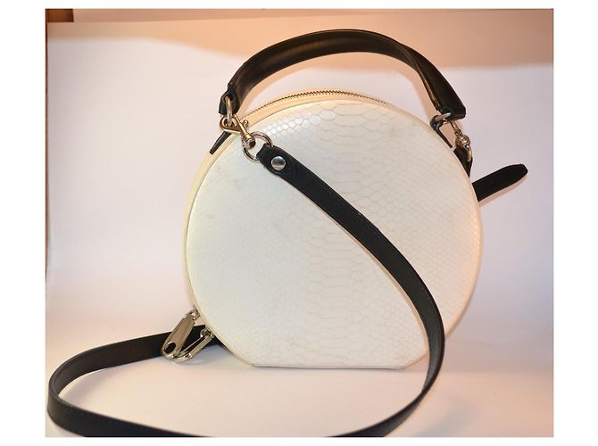 Rebecca Minkoff Handtasche aus Leder Python Print Schwarz Weiß - Ansicht 5