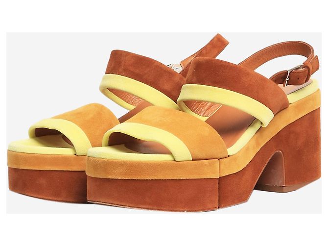 Robert Clergerie Sandales à talons compensés en daim marron - taille EU 40 - vue 2