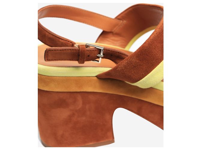 Robert Clergerie Sandales à talons compensés en daim marron - taille EU 40 - vue 5