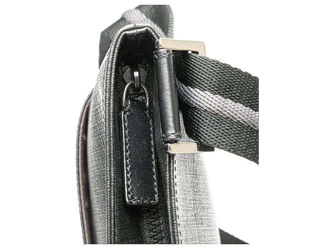 Sac à bandoulière en toile enduite Zucca noire Fendi - vue 11