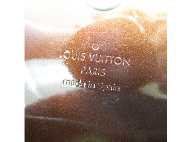 Borsa Clutch Pochette Sobe Vernis Louis Vuitton Bordò - vista 12