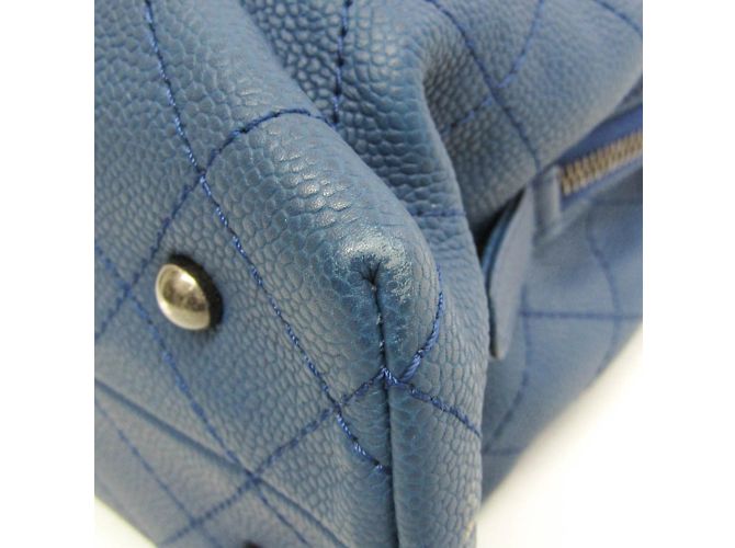 Borsa a mano in pelle di vitello grana marina Chanel Wild Stitch Blu navy - vista 6