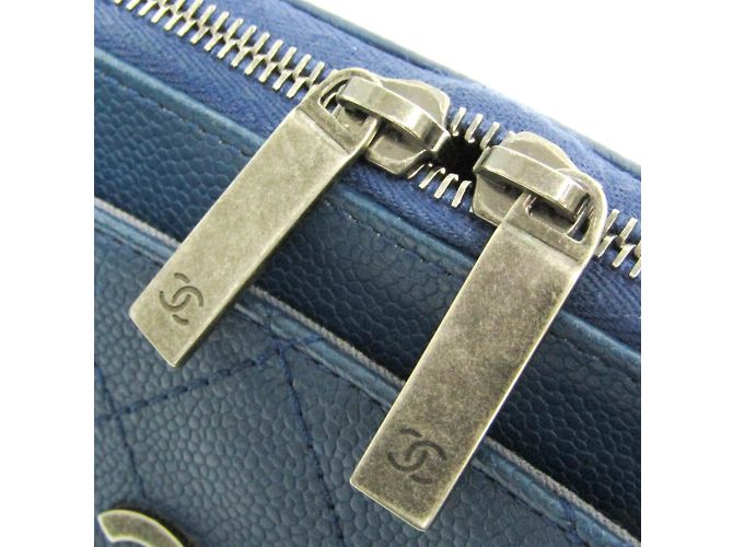 Borsa a mano in pelle di vitello grana marina Chanel Wild Stitch Blu navy - vista 9