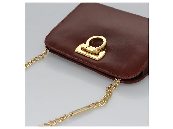 Borsa a spalla in pelle marrone e oro Gancini Chain di Salvatore Ferragamo Auth bs23090 D'oro - vista 6