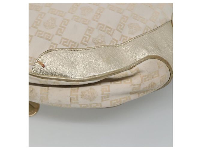 Borsa a spalla Gianni Versace in tela e pelle bianca dorata Auth bs23095 Bianco D'oro - vista 16