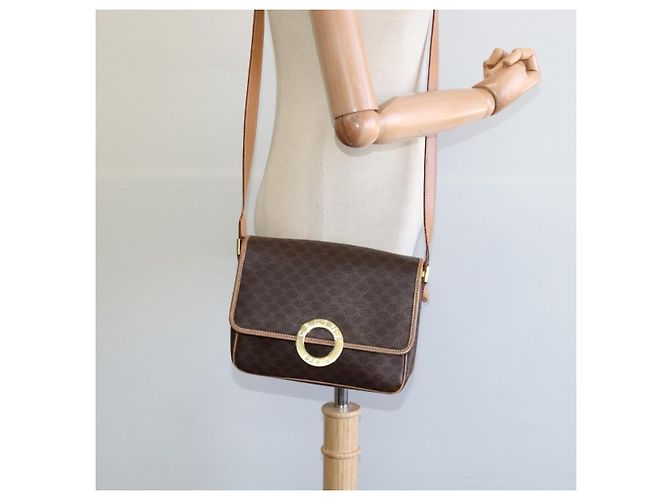 Céline CELINE Macadam Canvas Schultertasche, PVC-Leder, braun, gold, authentisch IN010 Golden - Ansicht 23