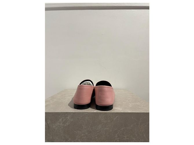 Mules e zoccoli GUCCI T.EU 36.5 Pelle Rosa - vista 3