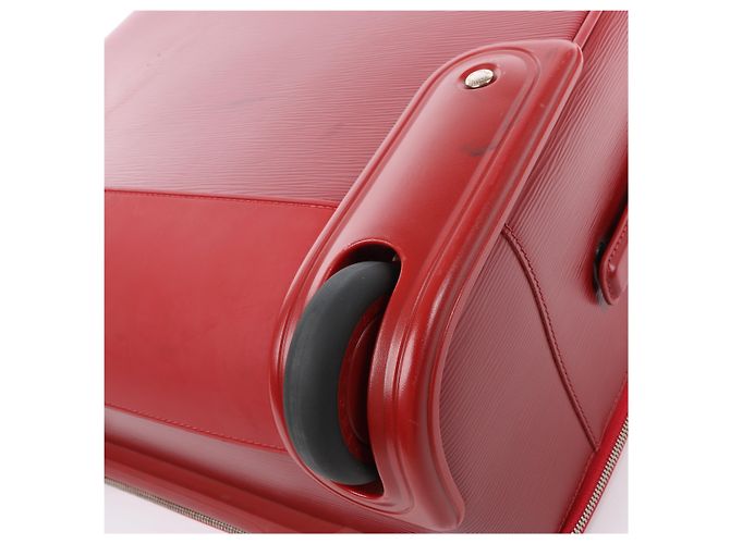 Borsa da viaggio Louis Vuitton Pegase 55 in pelle Epi rossa M23028 Rosso - vista 12