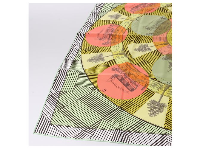 Foulard Hermès Carré 90 "JEU DES OMNIBUS ET DAMES BLANCHES" 100% Seta Verde - vista 2
