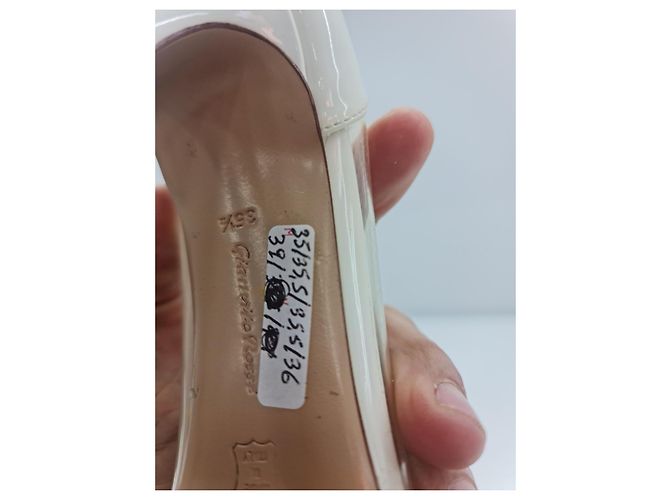 Plexy-Pumps. Gianvito Rossi Lackleder weiß ! - Ansicht 4