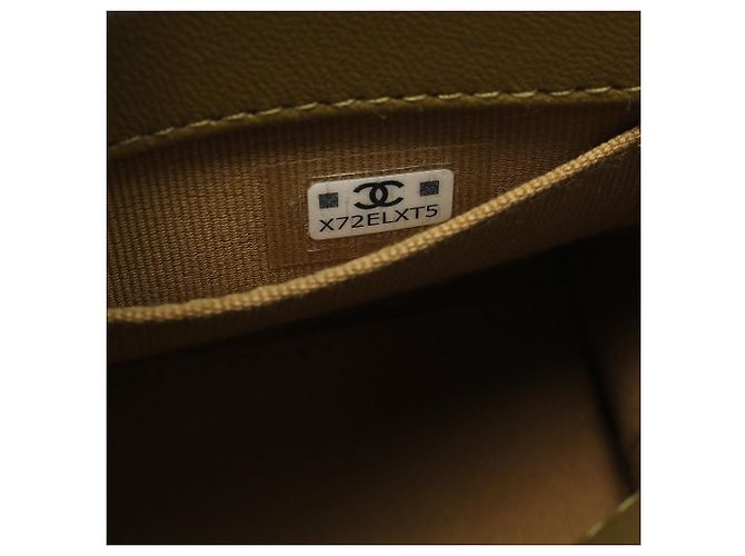 Chanel Schultertasche aus grünem, gestepptem Lammleder Leo Olivgrün - Ansicht 5