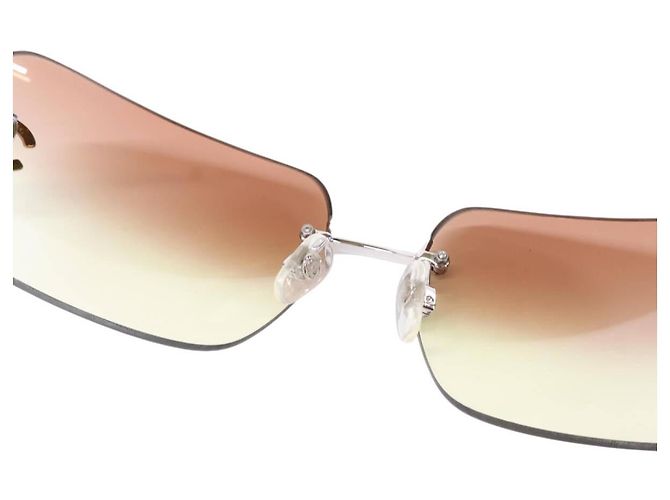 Occhiali da sole Chanel CC Logo argento salmone rosa con strass - vista 6