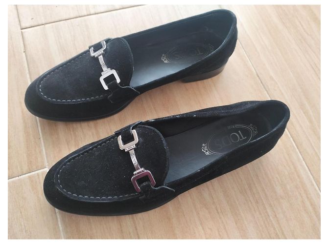 Ballerine in suede nero di Tod's - vista 11