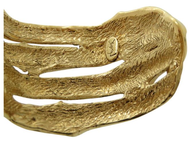 Bracciale in metallo dorato Yves Saint Laurent D'oro - vista 4