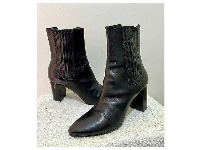 Saint Laurent Stivaletti Chelsea Lou in pelle nera Nero - vista 5