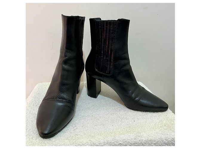 Saint Laurent Stivaletti Chelsea Lou in pelle nera Nero - vista 6