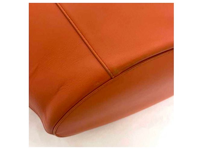 Oranger Leder-Shopper von Bottega Veneta - Ansicht 10