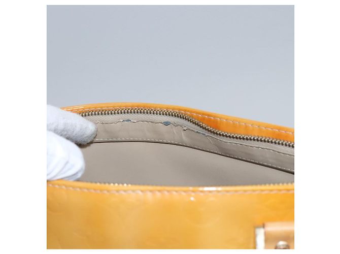 LOUIS VUITTON Monogram Vernis Sac à main Houston Beige M91004 LV Auth BA742 - vue 18