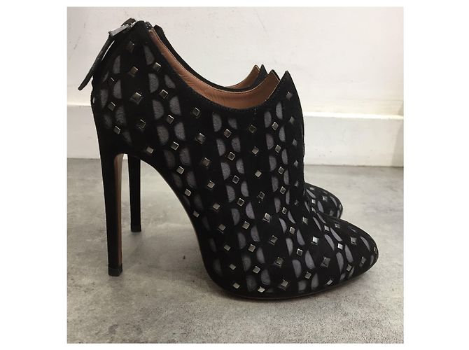 Alaïa Bottines ALAIA T.EU 37.5 Suède Noir - vue 3