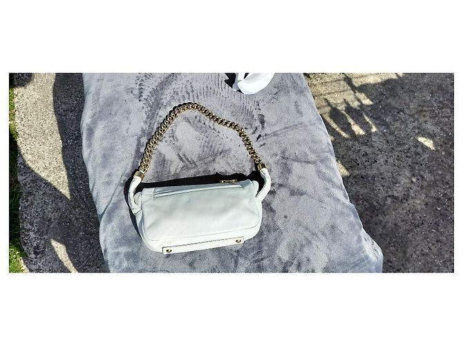 Timeless Chanel Vintage Weiße Tasche - Ansicht 13