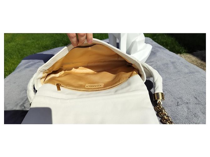 Timeless Chanel Vintage Weiße Tasche - Ansicht 7