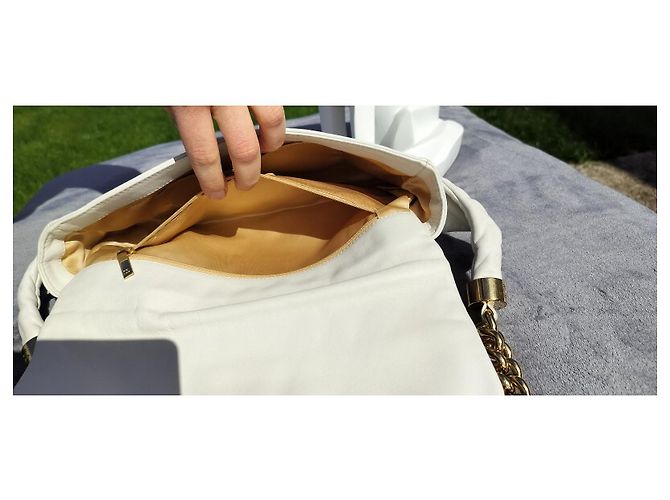 Timeless Chanel Vintage Weiße Tasche - Ansicht 8