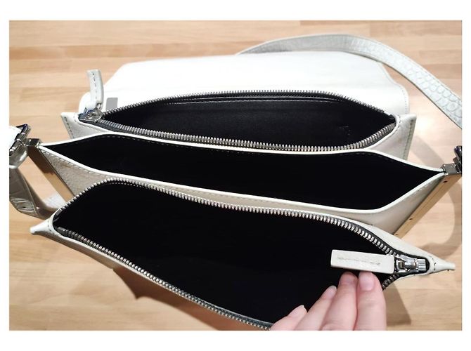 Borsa a pochette Barbara Bui, croco crema, in pelle di vitello 100%, nuova Bianco sporco - vista 9