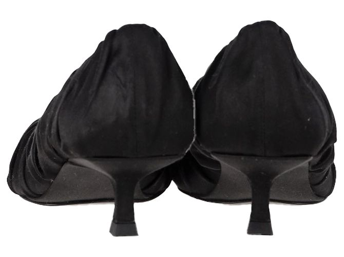Khaite Palmero Rüsch-Kitten-Absatzpumps aus schwarzer Seide - Ansicht 6