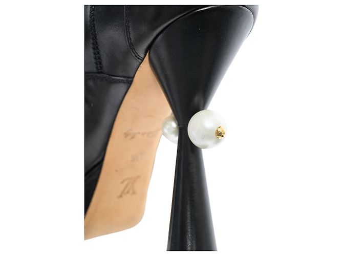 Louis Vuitton Botas altas con acentos de perlas falsas Negro - vista 10