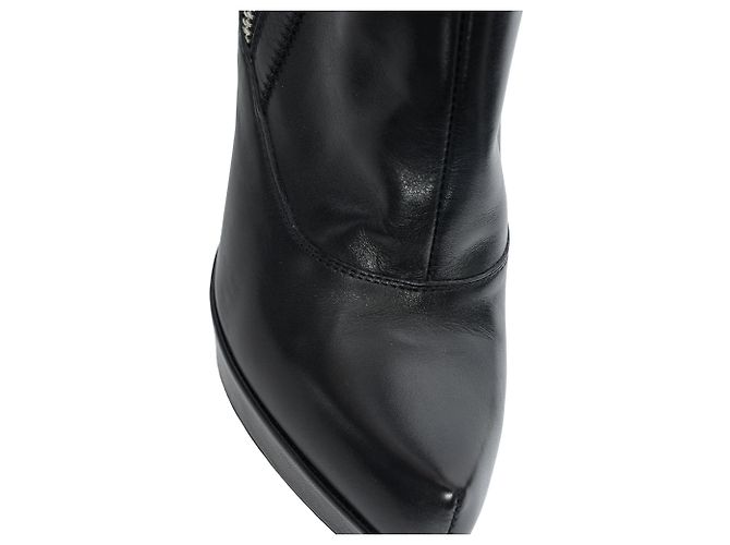 Louis Vuitton Botas altas con acentos de perlas falsas Negro - vista 6