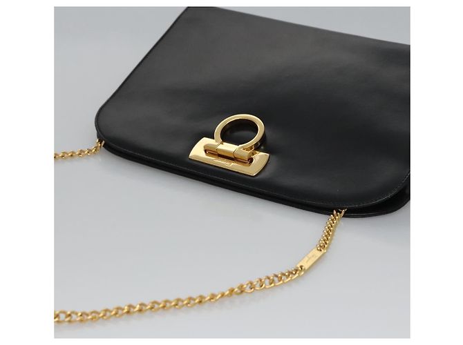 Borsa a spalla Gancini Chain in pelle nera e oro Auth BD929 di Salvatore Ferragamo Nero D'oro - vista 6