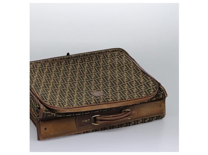 FENDI Zucca Capa de Tecido para Roupas Marrom Auth fm4432 - vista 6