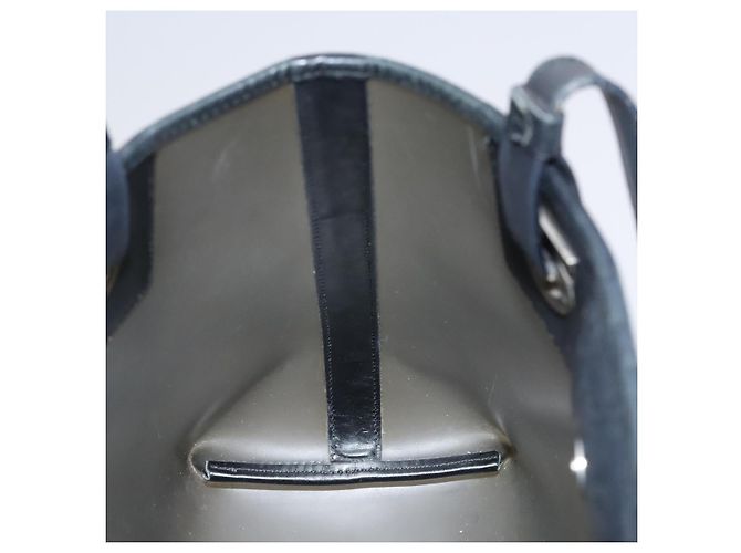 Borsa a mano Gancini in vinile nero Salvatore Ferragamo Auth bs23548 - vista 16