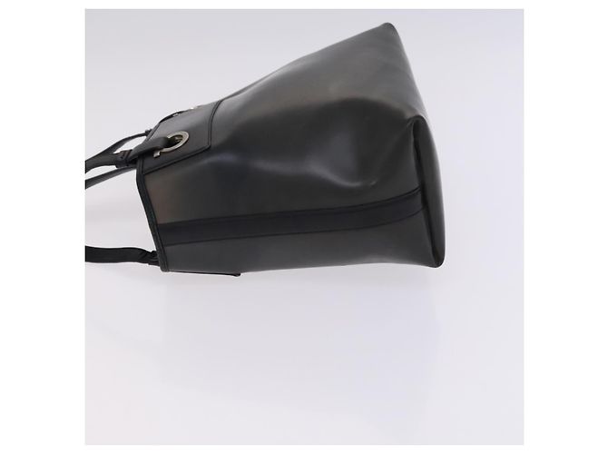 Borsa a mano Gancini in vinile nero Salvatore Ferragamo Auth bs23548 - vista 5