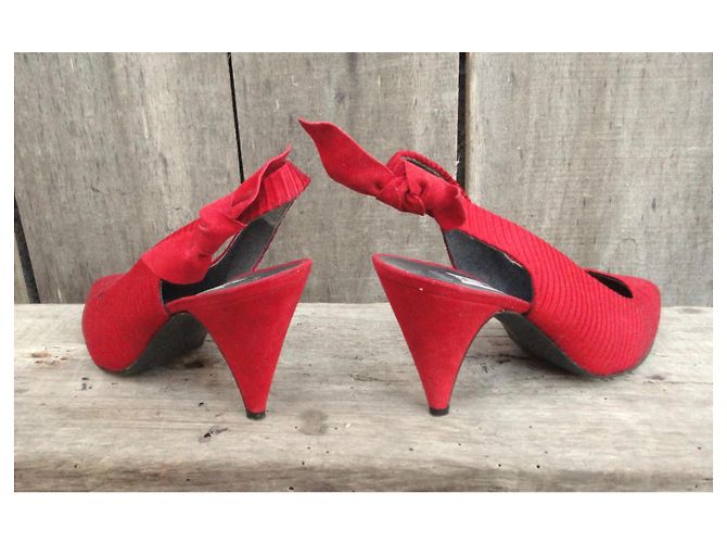 Casadei Pumps Rot Textil und Leder 8 cm Absatz - Ansicht 4