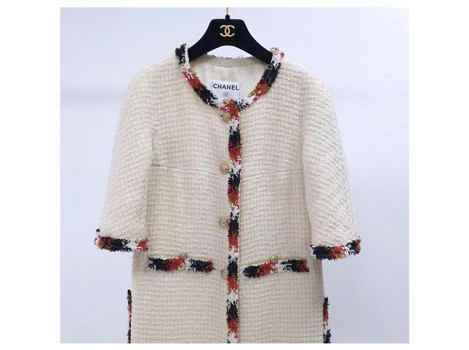 Chanel Collectible 2007 Fall Ecru Tweed Jacket 38 FR Cream - view 3