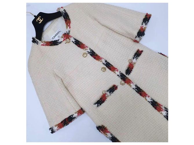 Chanel Collectible 2007 Fall Ecru Tweed Jacket 38 FR Cream - view 5