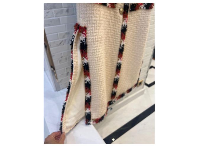 Chanel Collectible 2007 Fall Ecru Tweed Jacket 38 FR Cream - view 8